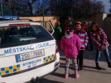 Strnci mstsk policie na besed v Sadsk