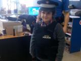 Strnci mstsk policie na besed v Sadsk
